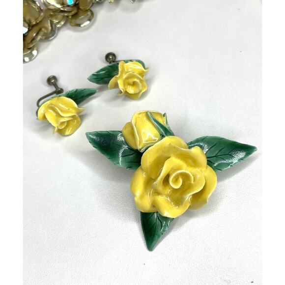 VINTAGE Brooch Earrings Yellow Rose Porcelain Capodimonte vtg Flower AU01 - Picture 1 of 6